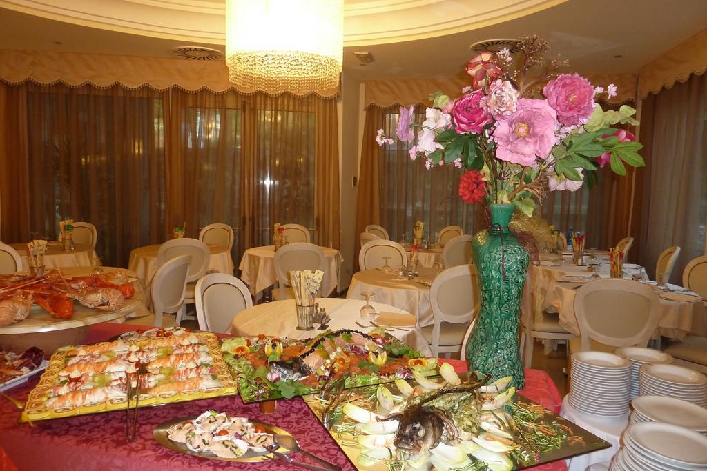 Hotel Astra Milano Marittima Eksteriør bilde